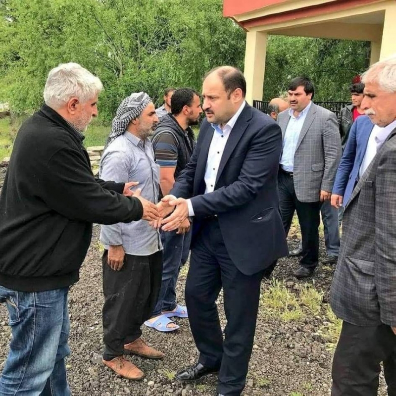 Mehmet Kasım Gülpınar Urfa’nın her yerinde destek arayışını sürdürüyor