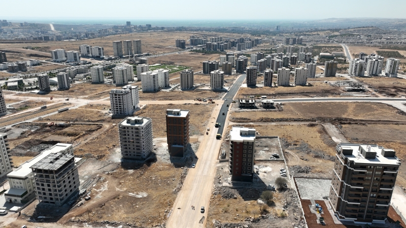 MEHMETÇİK MAHALLESİ’NDE ASFALTLAMA SÜRÜYOR