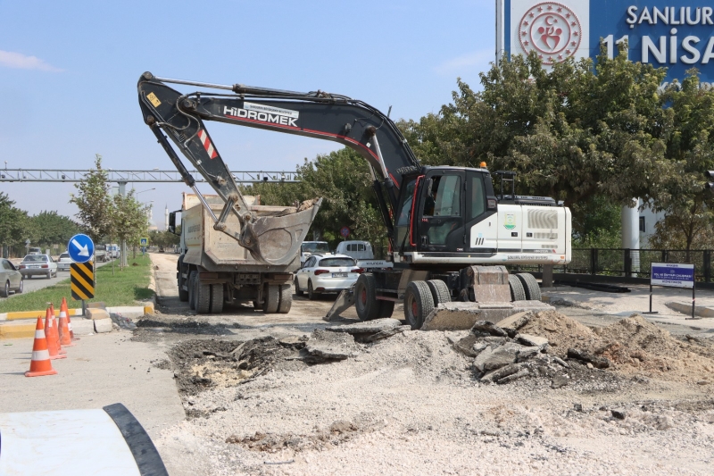 MEVLANA CADDESİ TRAFİĞE AÇILIYOR