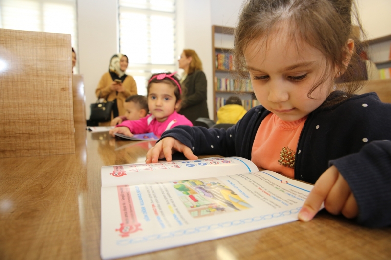 Minik Öğrencilerden Okuma Evine Ziyaret