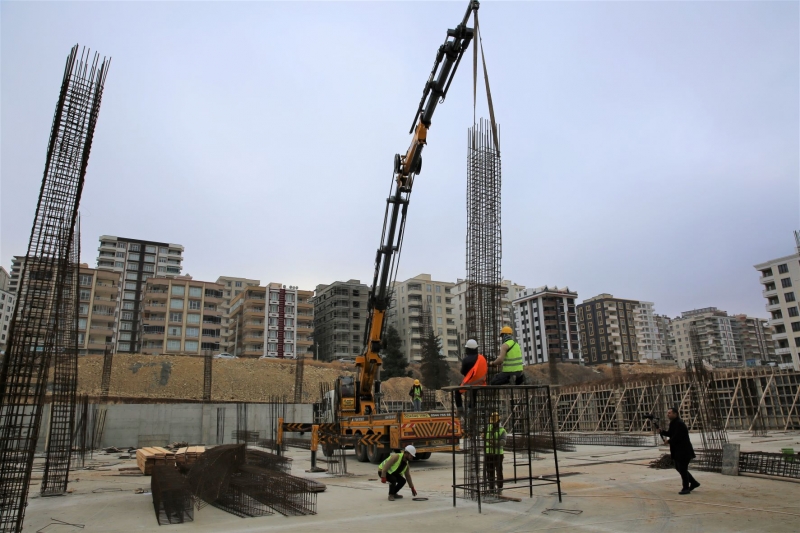 NARLIKUYU SEMT PAZARINDA SONA DOĞRU