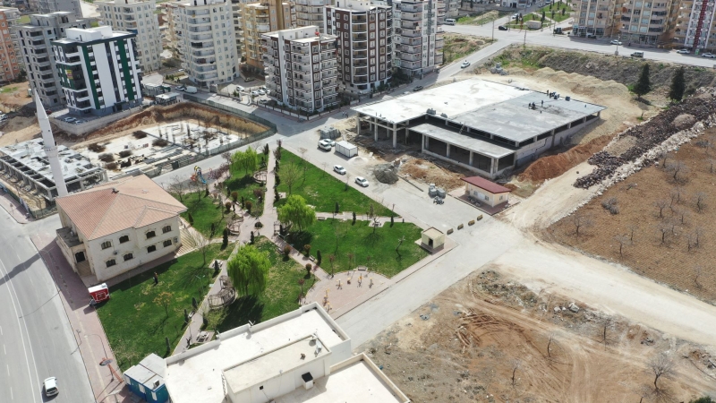 ​NARLIKUYU SEMT PAZARINDA ÇALIŞMALAR SÜRÜYOR