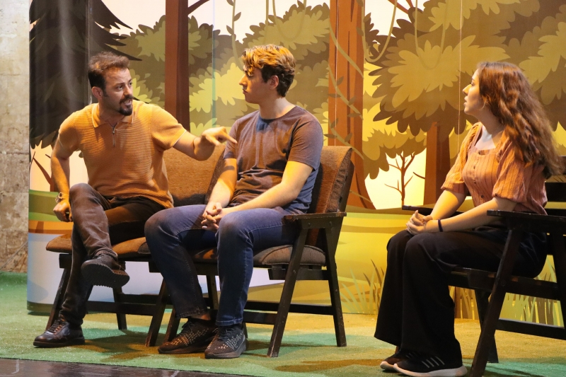 “NEFES ALMADAN” TİYATRO OYUNU İZLEYENLERDEN TAM NOT ALDI