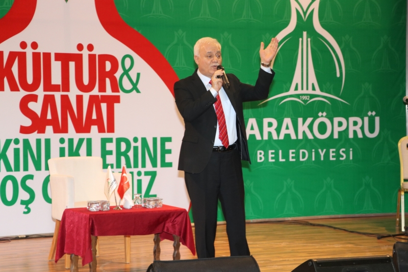 Nihat Hatipoğlu Karaköprü'de Gönüllere Dokundu