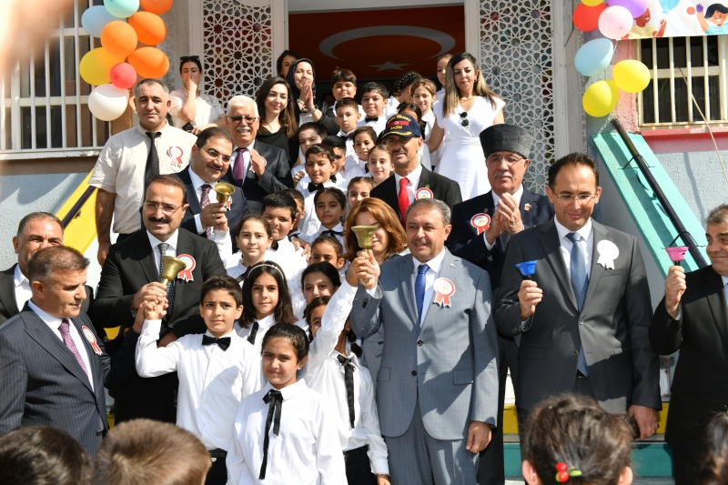 Öğrenciler ders başı yaptı