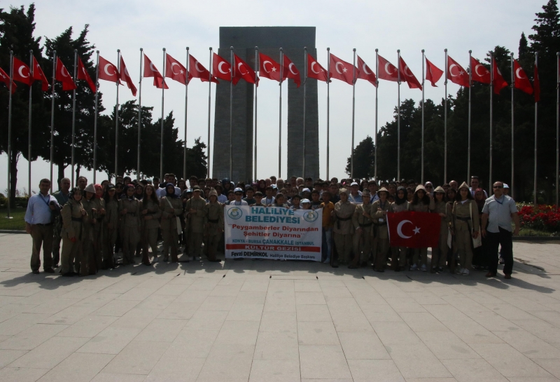 Öğrenciler, Haliliye Belediyesi İle Tarihi Yerinde Öğreniyor