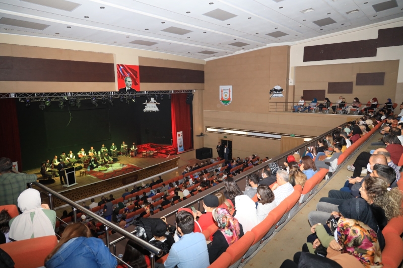 ÖĞRETMENLER İÇİN MUHTEŞEM KONSER
