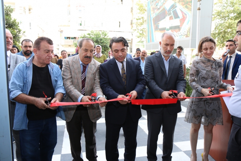 Psikiyatri hastalarının emek vererek yapmış oldukları el sanatları sergisi,