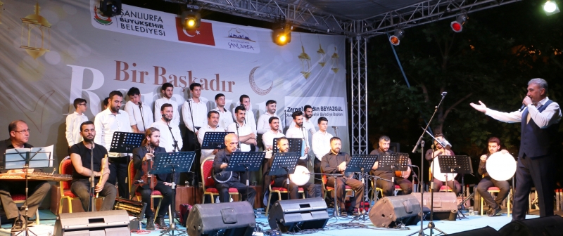 Ramazan Sokağındaki Tasavvuf Konserine Yoğun İlgi