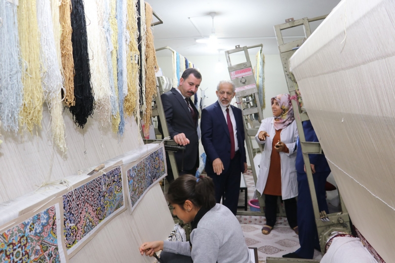 REKTÖR ÇELİK’TEN KARAKÖPRÜ KÜLTÜR MERKEZİNE ÖVGÜ