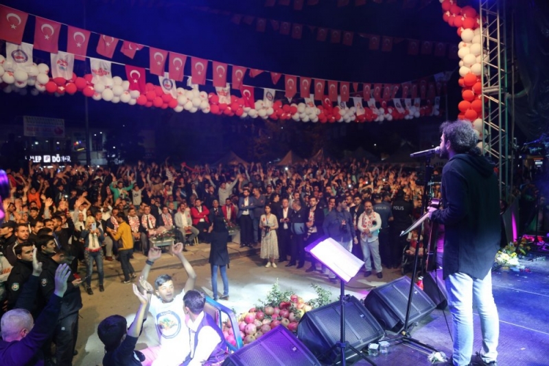 Sağlık Çalışanları Nar Festivalinde Kurdukları Stant İle İlgi Odağı Oldular.