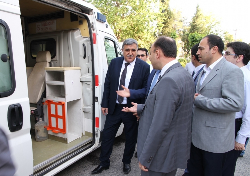 SAĞLIK MÜDÜRLÜĞÜ SHMYO’YA AMBULANS HİBE ETTİ