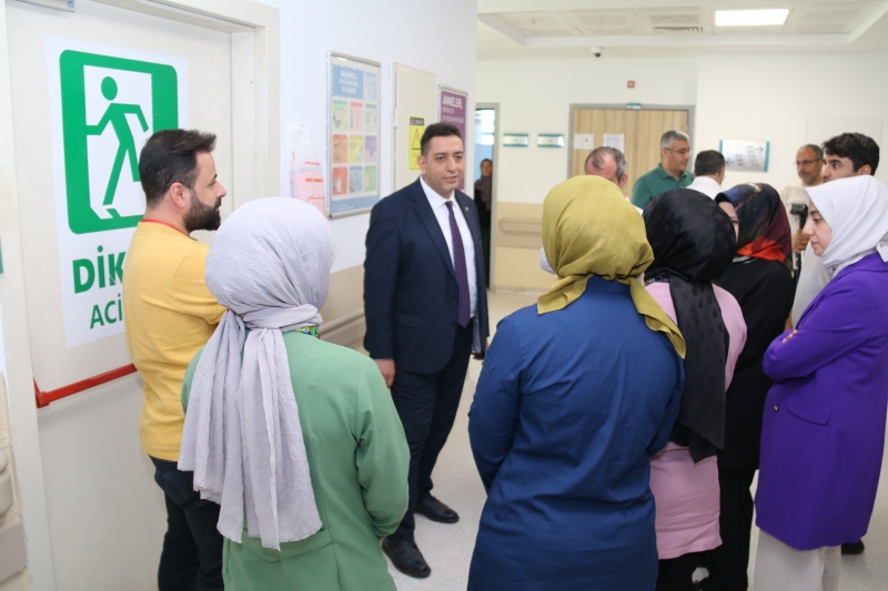 Sağlık Müdürü Solmaz; Suruç devlet Hastanesinde incelemelerde bulundu.