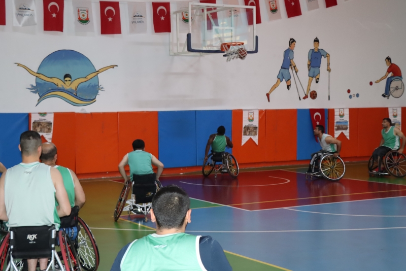 ŞANLIURFA BÜYÜKŞEHİR BELEDİYESİTEKERLEKLİ BASKETBOL TAKIMI ŞAMPİYONLUK YOLUNDA