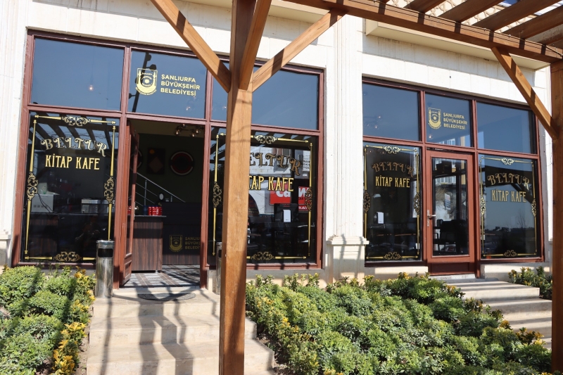 ŞANLIURFA BÜYÜKŞEHİR BELEDİYESİ'NDEN GENÇLERE YENİ BİR PROJE: KİTAP KAFE