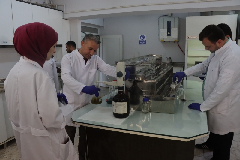 ŞANLIURFA BÜYÜKŞEHİR BELEDİYESİ’NDEN ÇİFTÇİLERE YÜZDE 50 HİBELİ TOPRAK ANALİZİ DESTEĞİ