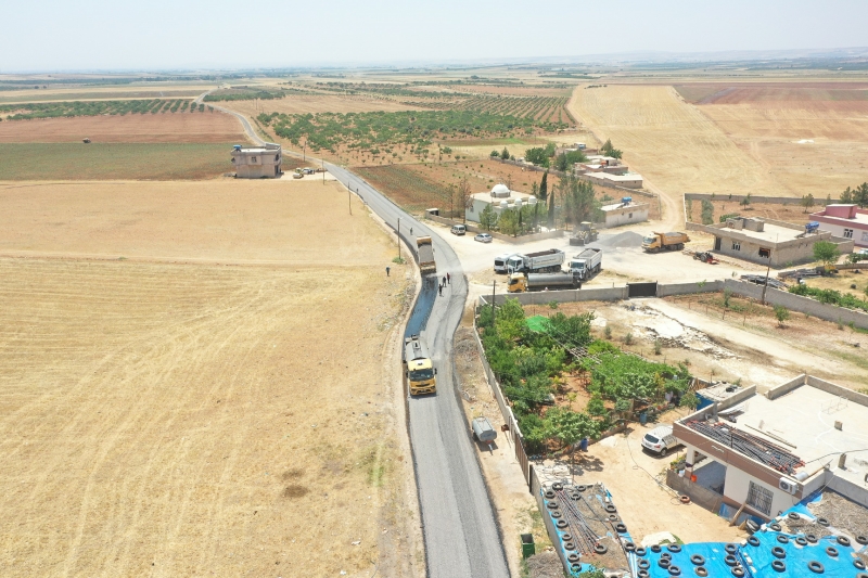 ŞANLIURFA BÜYÜKŞEHİR BELEDİYESİNDEN KIRSALDA ASFALT ÇALIŞMASI