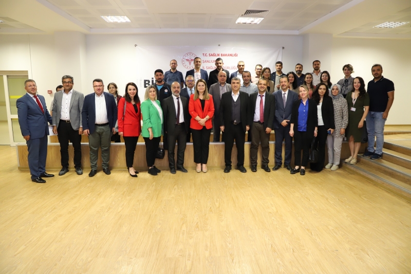 Şanlıurfa İl Sağlık Müdürlüğü tarafından vaka değerlendirme toplantısı ve bebek, çocuk sağlığına yönelik panel gerçekleştirildi.