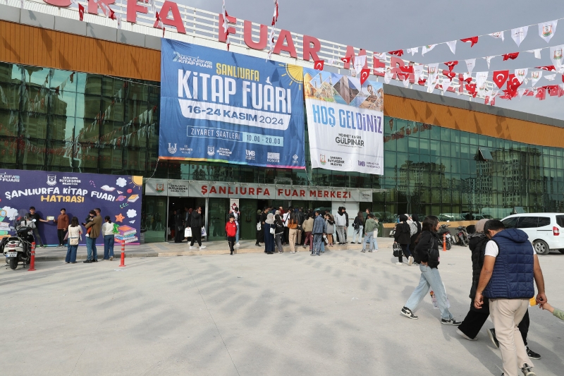 ŞANLIURFA KİTAP FUARI KÜLTÜR ŞÖLENİNE DÖNÜŞTÜ