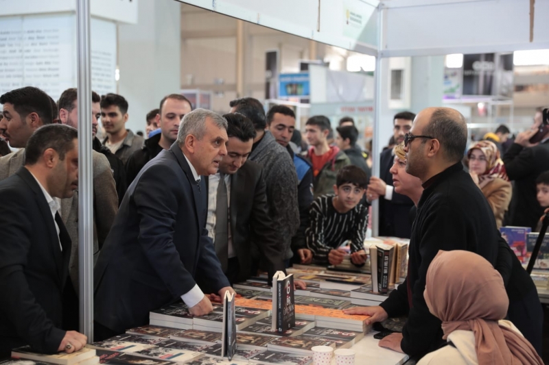 ŞANLIURFA KİTAP FUARINI 251 BİN 506 KİTAPSEVER ZİYARET ETTİ