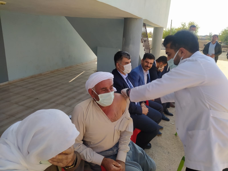 ŞANLIURFA VİRANŞEHİR’DE MİNAREDEN AŞI ÇAĞRISI