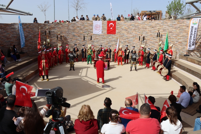 ŞANLIURFA’DA 11 NİSAN COŞKUSU DEVAM EDİYOR