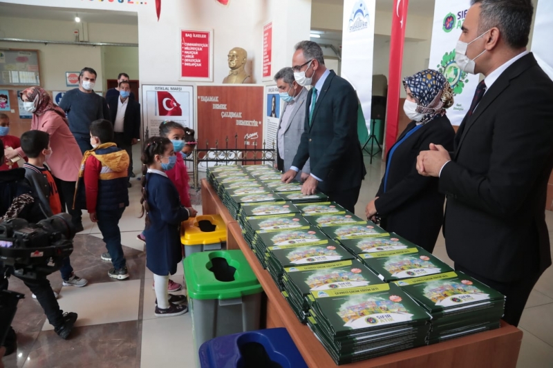 Şanlıurfa’da 15 bin öğrenciye çevreci çocuk eğitim seti dağıtıldı