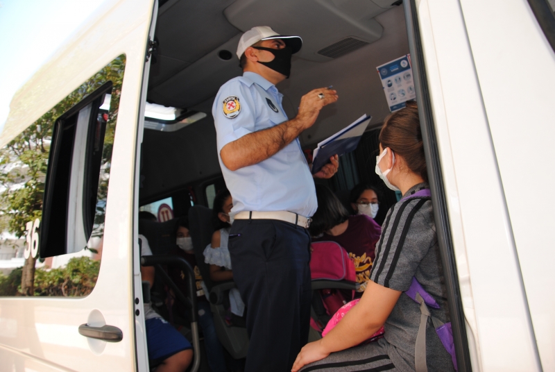 ŞANLIURFA’DA OKUL SERVİS ARAÇLARI DENETLENDİ