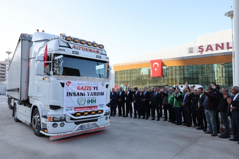 ŞANLIURFA’DAN GAZZE’YE 4 TIRLIK YARDIM KONVOYU DUALARLA UĞURLANDI