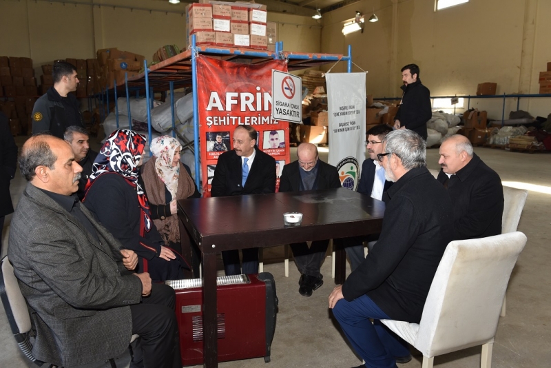 Şanlıurfa’dan İdlib’e 3 Tır İnsani Yardım