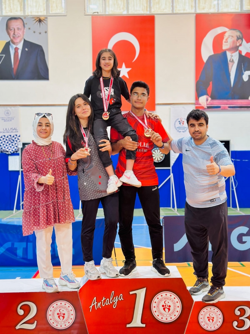 ŞANLIURFALI DART SPORCULARININ HEDEFİ AVRUPA ŞAMPİYONLUĞU