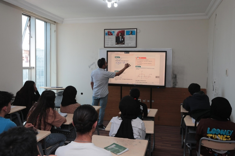 ŞANLIURFALI GENÇLER ŞANMEK İLE GELECEĞE HAZIRLANIYOR