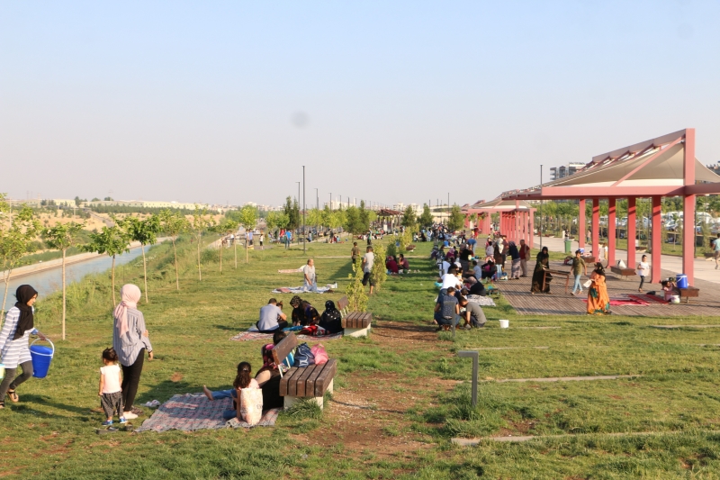 Şanlıurfalılar Gap Vadisi Tesislerine Akın Ediyor