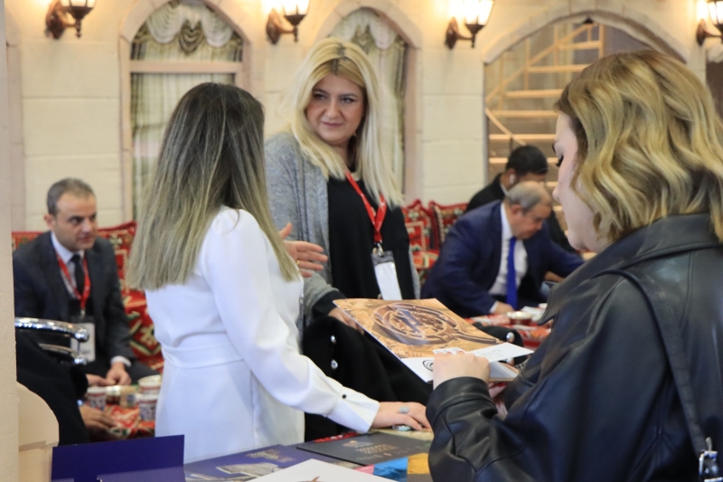 ŞANLIURFA’NIN KÜLTÜREL DEĞERLERİ ULUSLARARASI İZMİR TURİZM FUARINDA TANITILIYOR