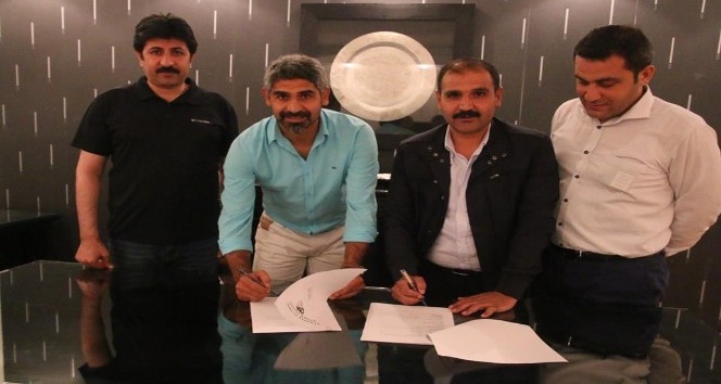 Şanlıurfaspor Teknik Direktör İsmet Taşdemir ile anlaştı