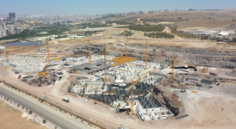 ŞEHİR HASTANESİNDE ÇALIŞMALAR SON SÜRAT DEVAM EDİYOR.