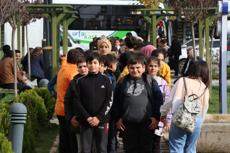 ŞEHİT SEDAT SAĞIR ORTAOKULU ÖĞRENCİLERİ DİJİTAL SİNEMADA BULUŞTU