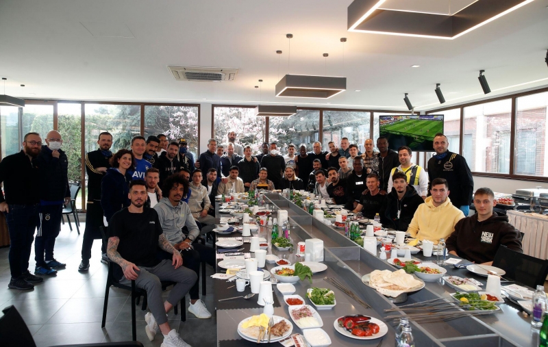 SEMBOL OCAKBAŞI MANGALI FENERBAHÇE İÇİN YAKTI !