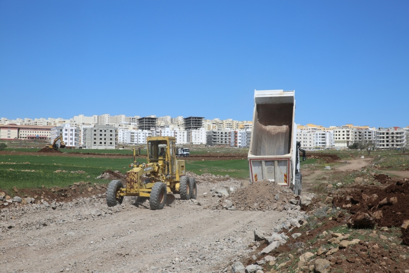 Seyrantepe'de Yeni Yol Çalışmaları Sürüyor