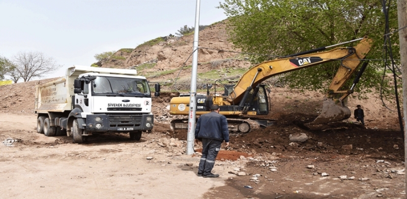 Siverek kalesinde arkeologlar eşliğinde yıkım