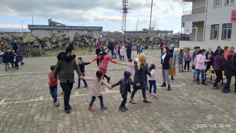 Siverek Uygulamalı Bilimler Fakültesi Öğrencilerinden Sosyal Sorumluluk Etkinliği