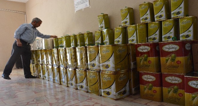 Siverek’te 2 ton kaçak zeytinyağı ele geçirildi