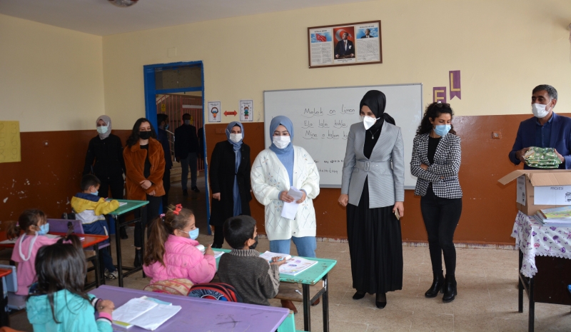 Siverek’te ’Çocuklar Gülsün Projesi’ bir ayda 250 öğrenciye ulaştı