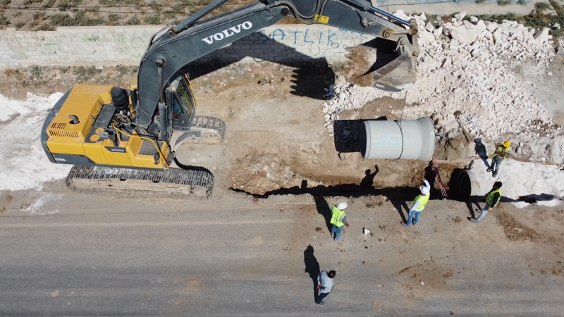 ŞUSKİ AKÇAKALE’DE ALTYAPI HİZMETLERİNİ SÜRDÜRÜYOR
