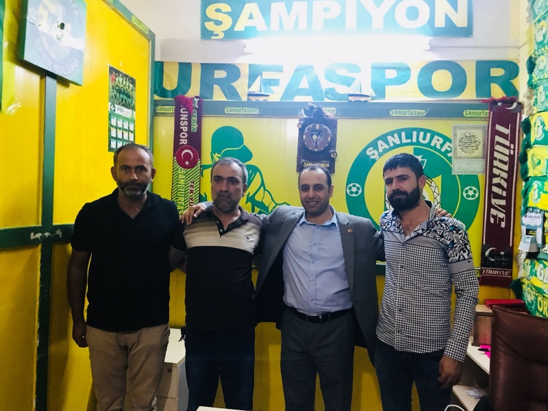 Taraftarlardan Toruya Sevgi Seli