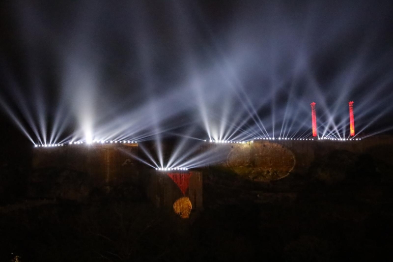 TARİHİ URFA KALESİNDE IŞIK VE LAZER GÖSTERİSİ