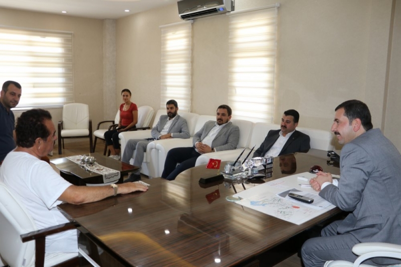 Tatlıses: Karaköprü, Paris olmuş!