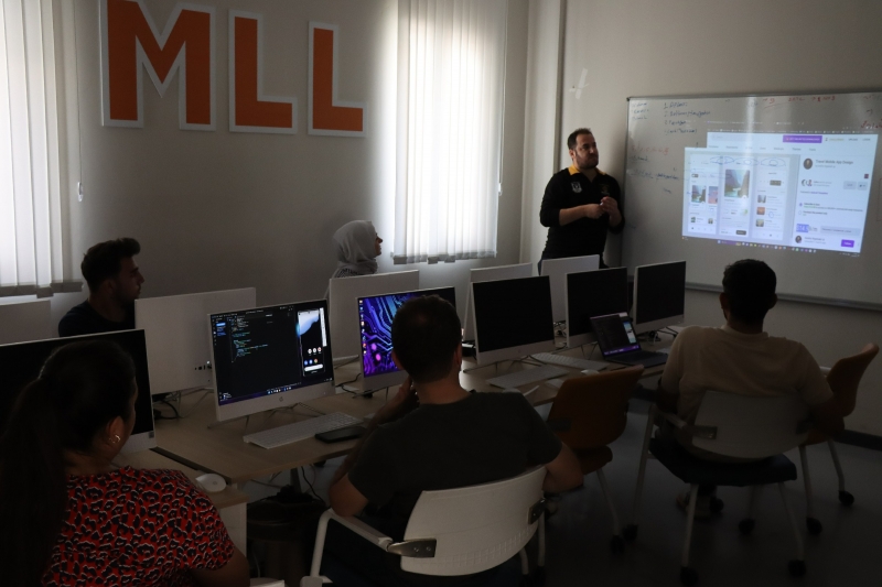 TEKNOLOJİ VE İNOVASYON MERAKLILARI BU MERKEZDE BULUŞUYOR