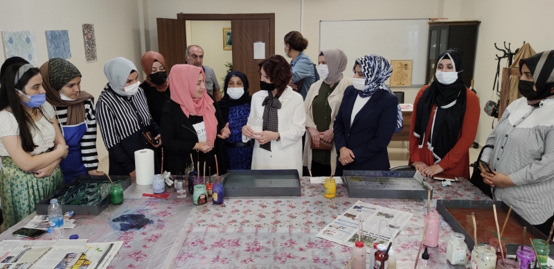 TESPİH ATÖLYESİNDE YAPILAN TESPİHLER BABALARA HEDİYE EDİLDİ