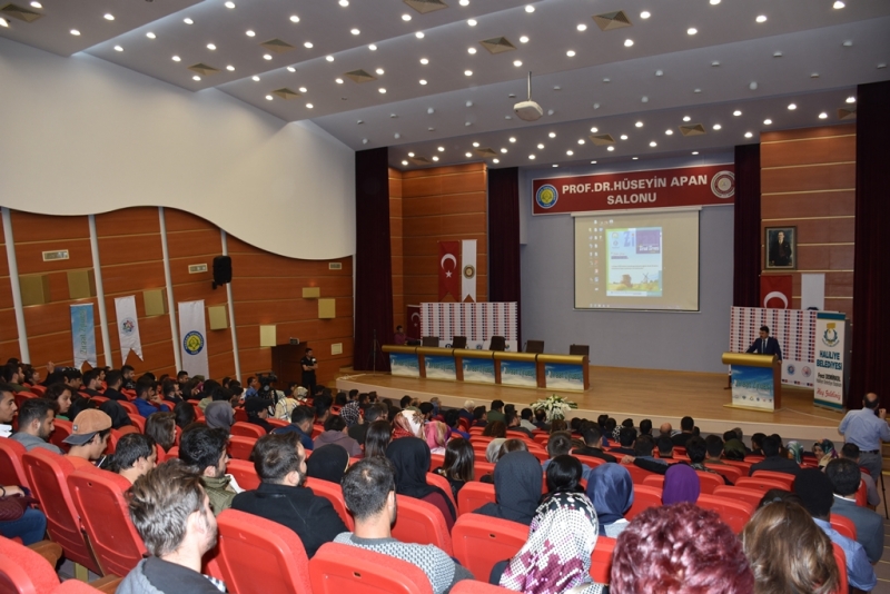 Üniversitesi Gençlik Ziraat Zirvesine Ev Sahipliği Yaptı